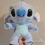 Stitch parado